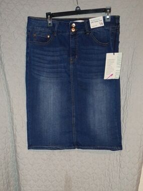 Women’s Straight Leg Jeans Skirt in Dark Blue Denim